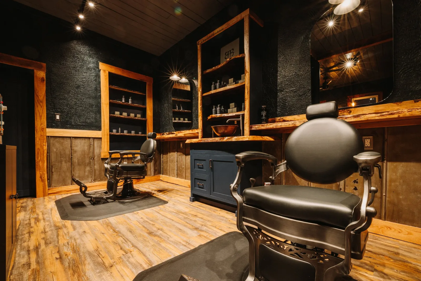 Barbershop Loyalty Program: How to Turn Walk-Ins Into Clients Who Never Go Anywhere Else