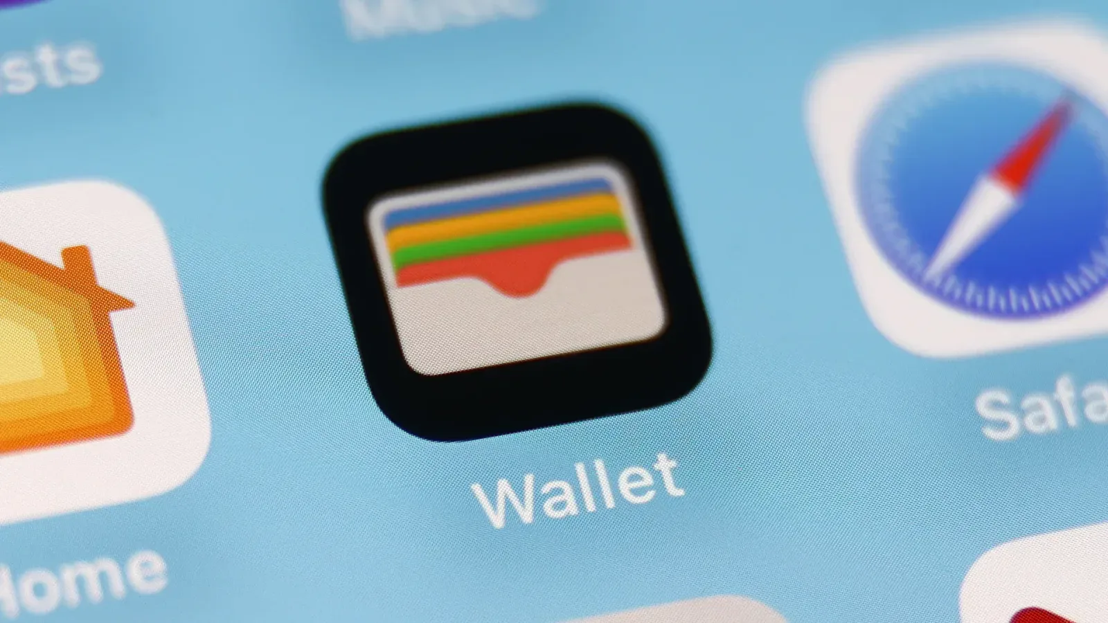 Why Apple Wallet and Google Wallet Are the Future of Customer Loyalty